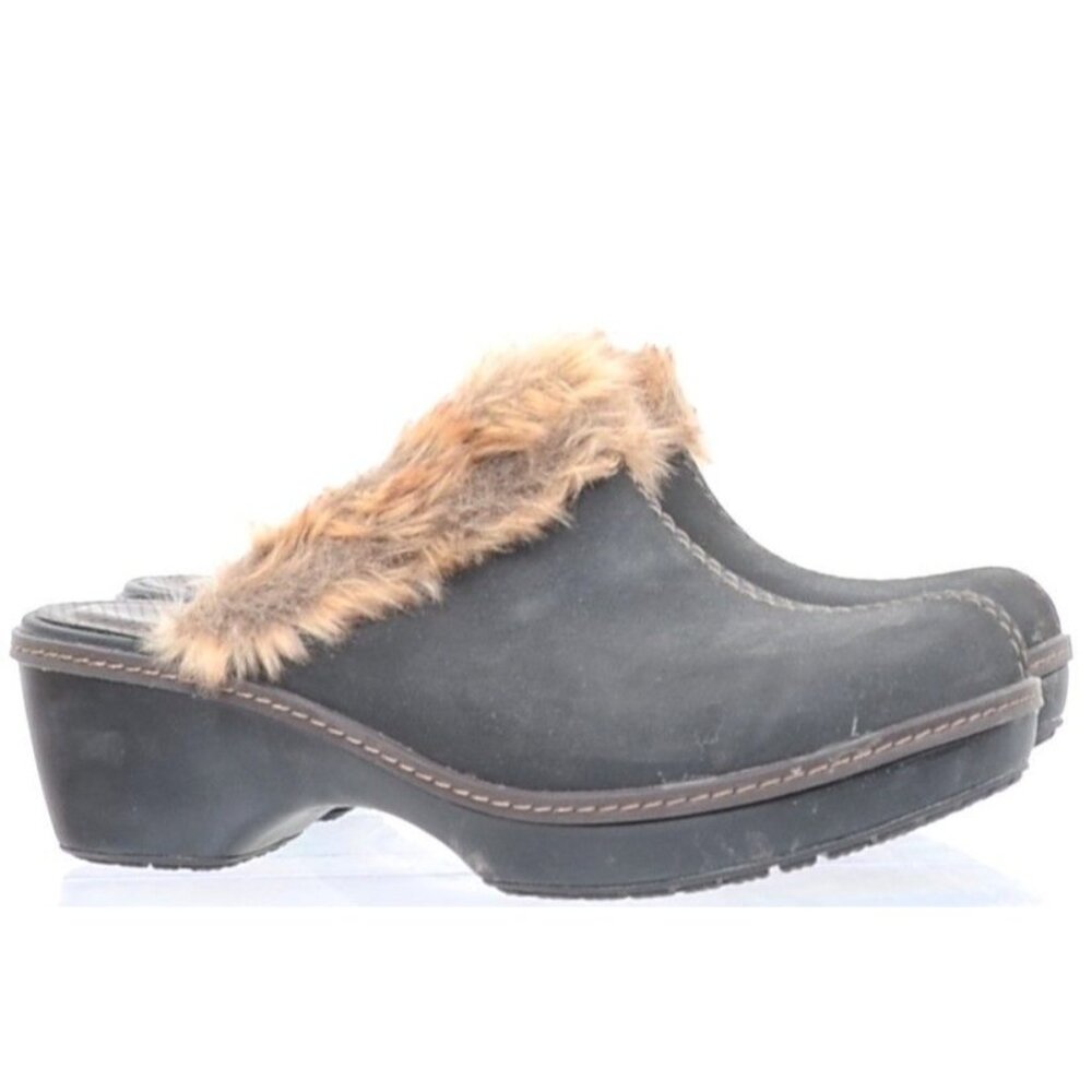 Crocs Women's Size 7 Cobbler Fuzz Dark‎ Brown Faux Fur Lined Slip On Clogs Mules